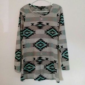 Long sleeved patterned shirt